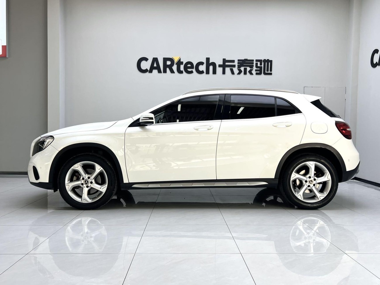 Mercedes-Benz GLA 200 2019