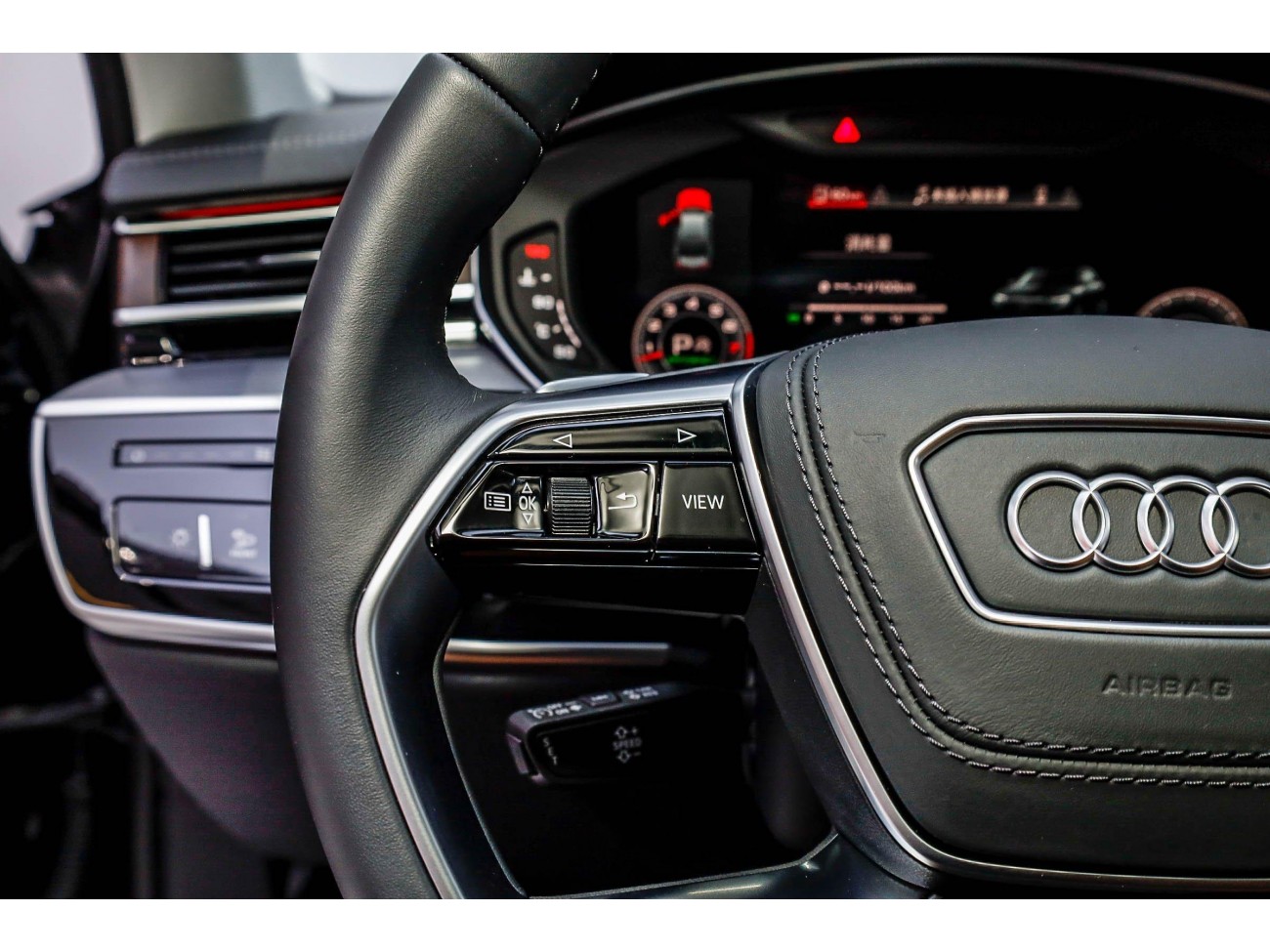 Audi A8L 50 TFSI 2024