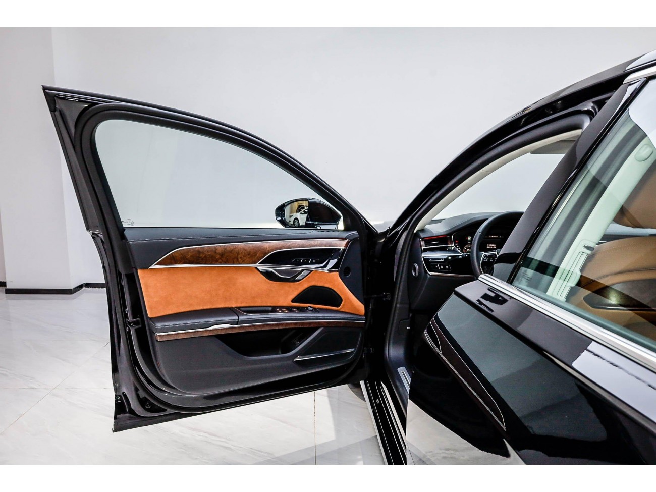 Audi A8L 50 TFSI 2024