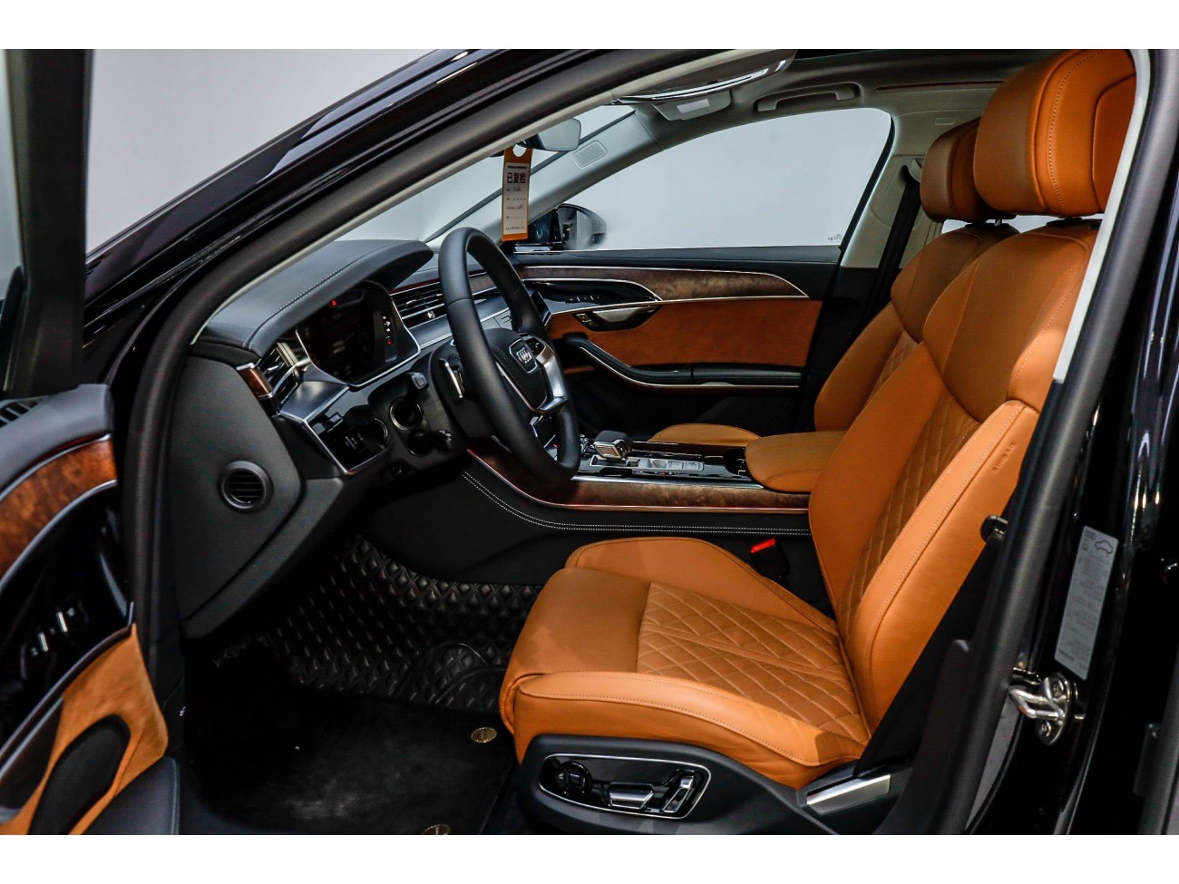 Audi A8L 50 TFSI 2024