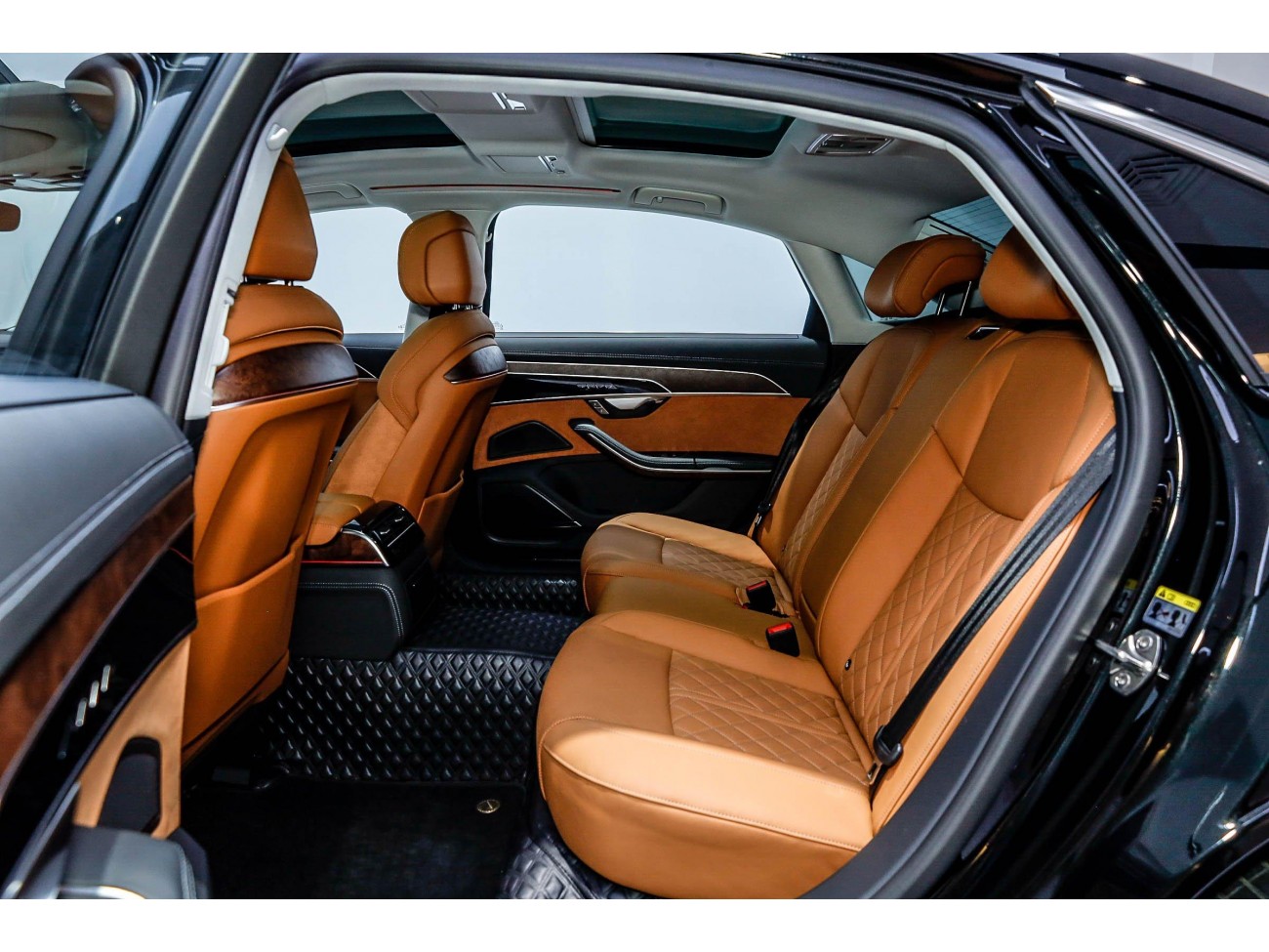 Audi A8L 50 TFSI 2024