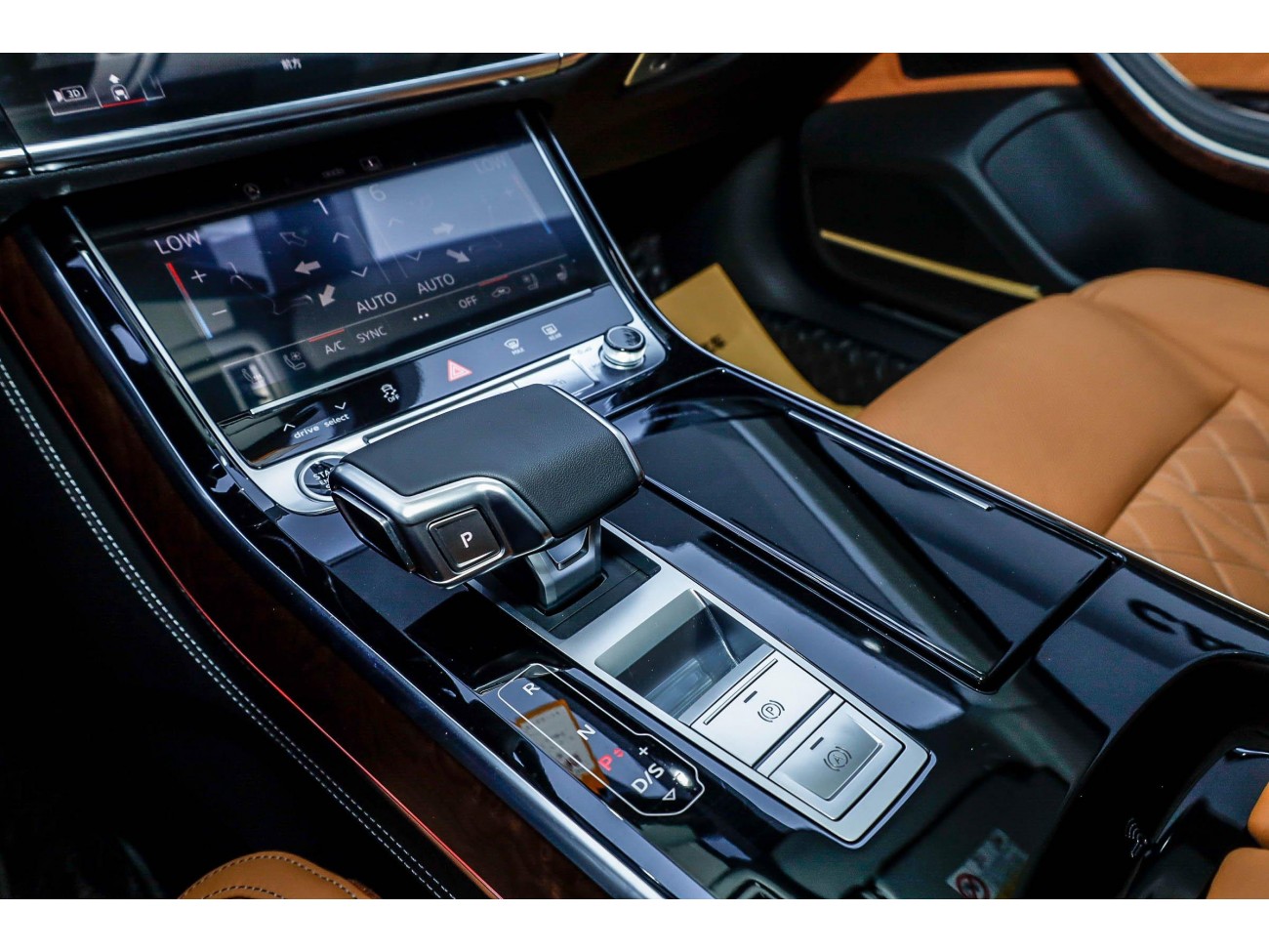 Audi A8L 50 TFSI 2024