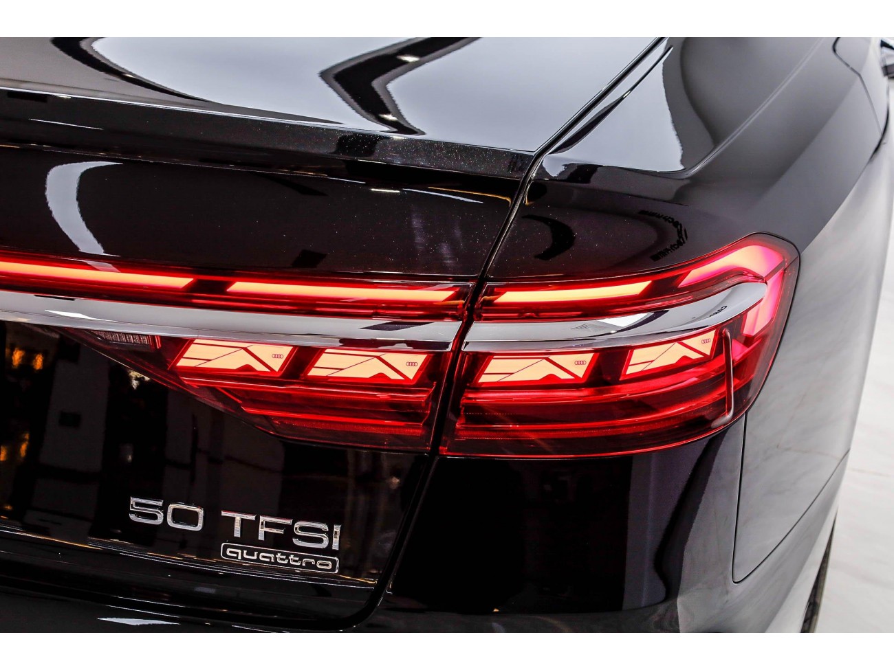 Audi A8L 50 TFSI 2024