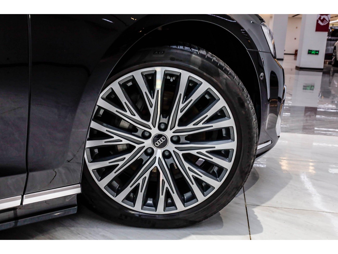 Audi A8L 50 TFSI 2024