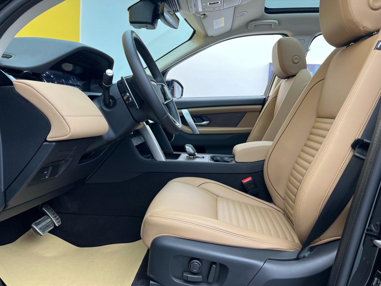 Land Rover Discovery Sport 2024