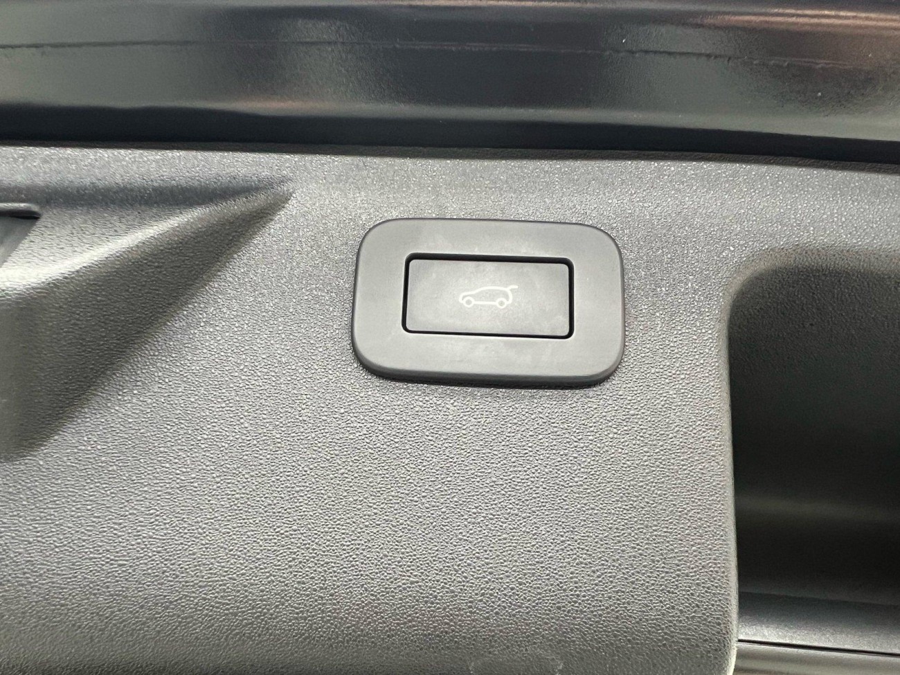 Land Rover Discovery Sport 2024