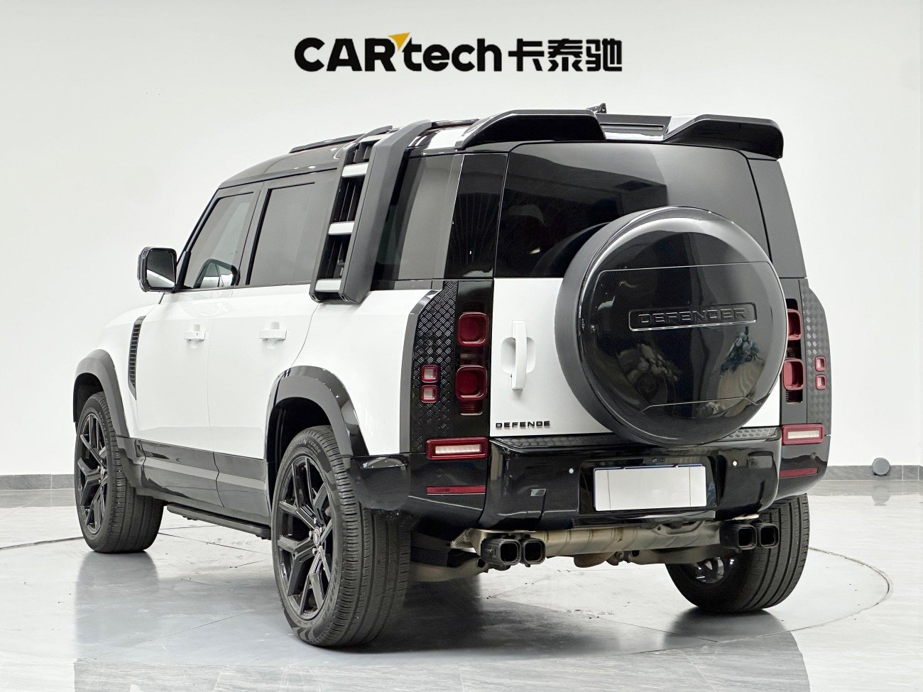 Land Rover Defender 2021
