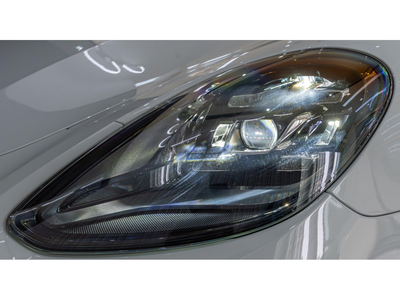 Porsche Panamera 2024