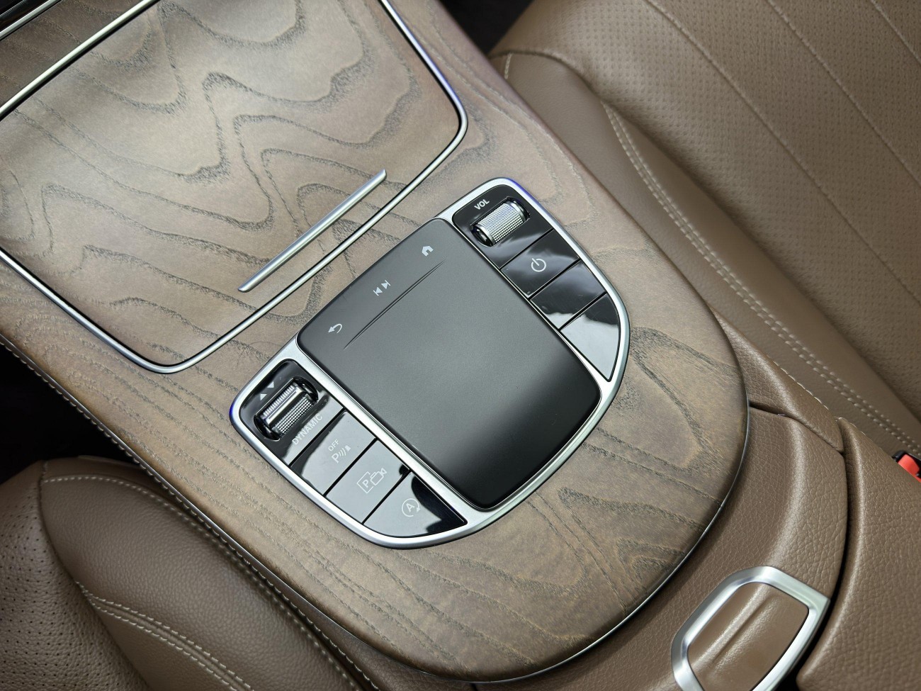 Mercedes-Benz E 300 L 2022
