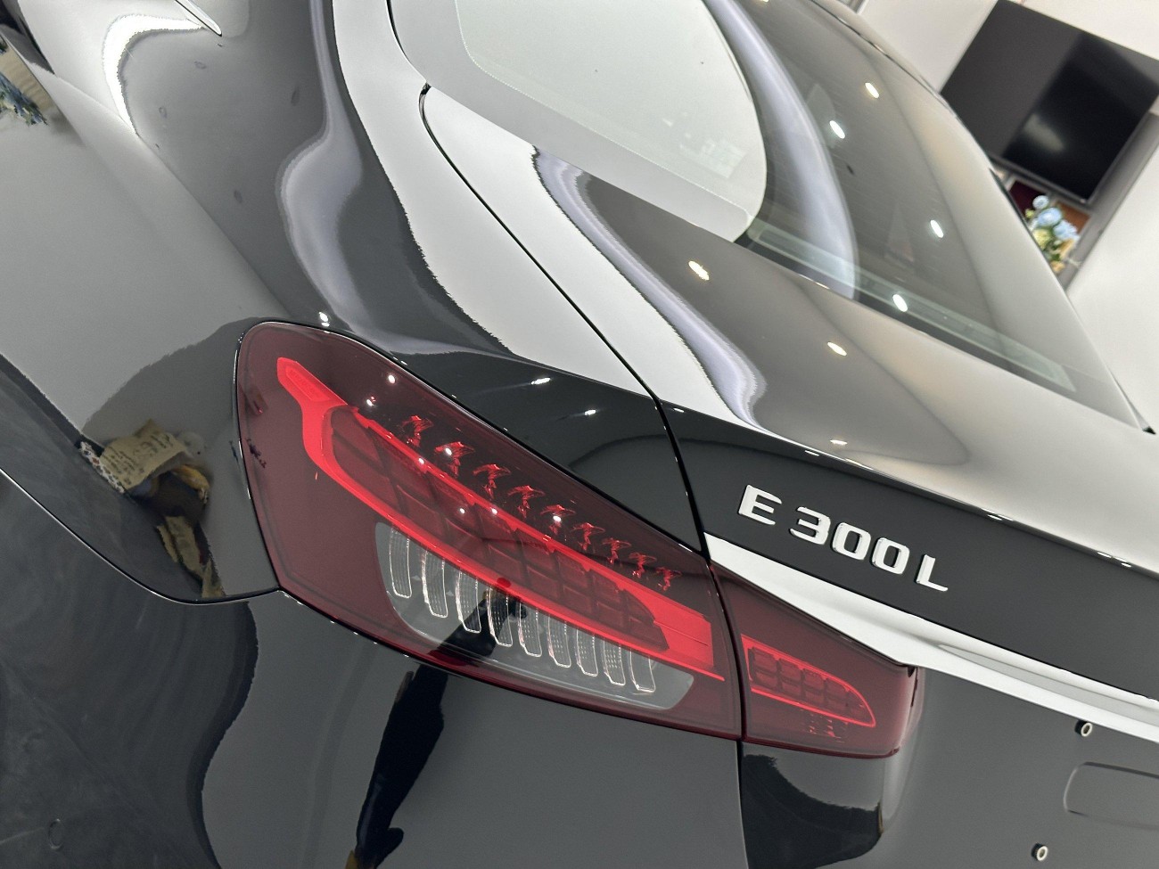 Mercedes-Benz E 300 L 2022