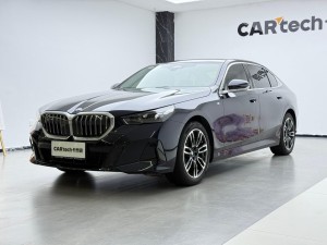 BMW 530Li 2025