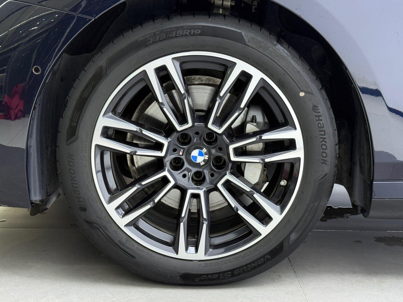 BMW 530Li 2025
