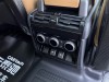 Land Rover Defender 2024