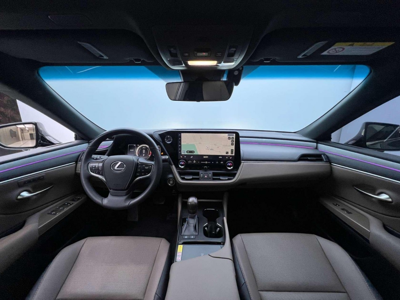 Lexus ES 200 2025