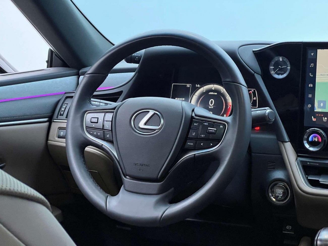 Lexus ES 200 2025