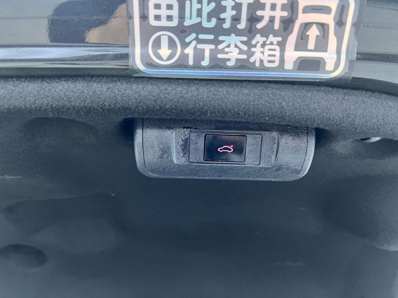 Lexus ES 200 2025