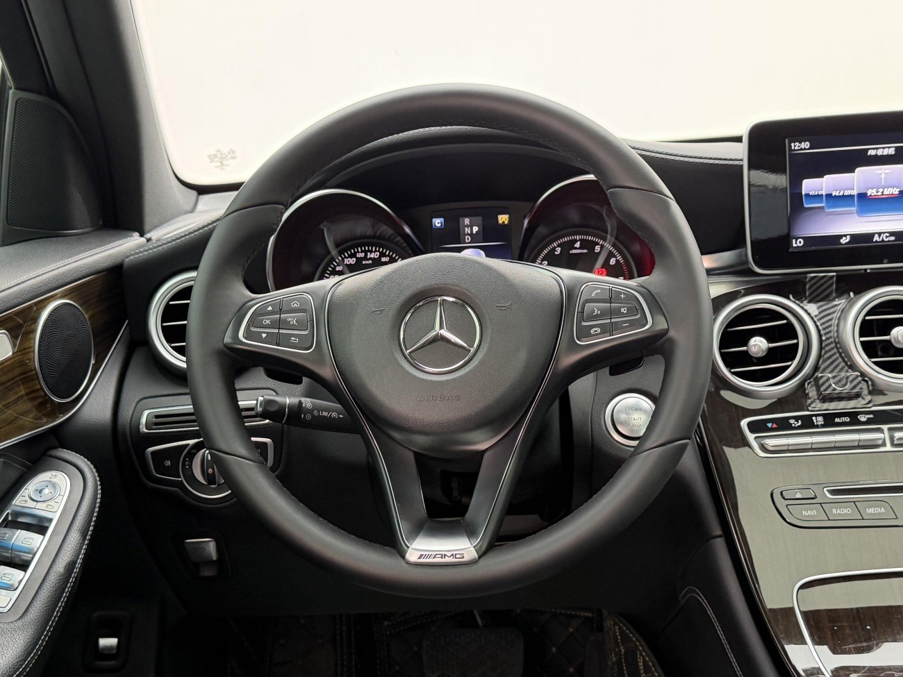 Mercedes-Benz GLC 260 L 2019