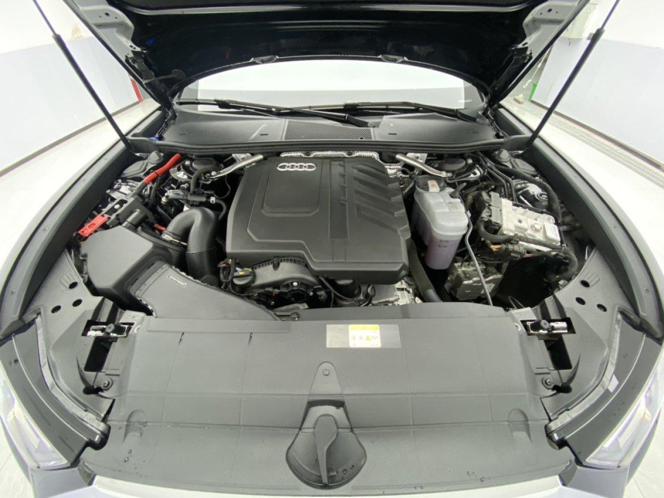 Audi A6L 45 TFSI 2025