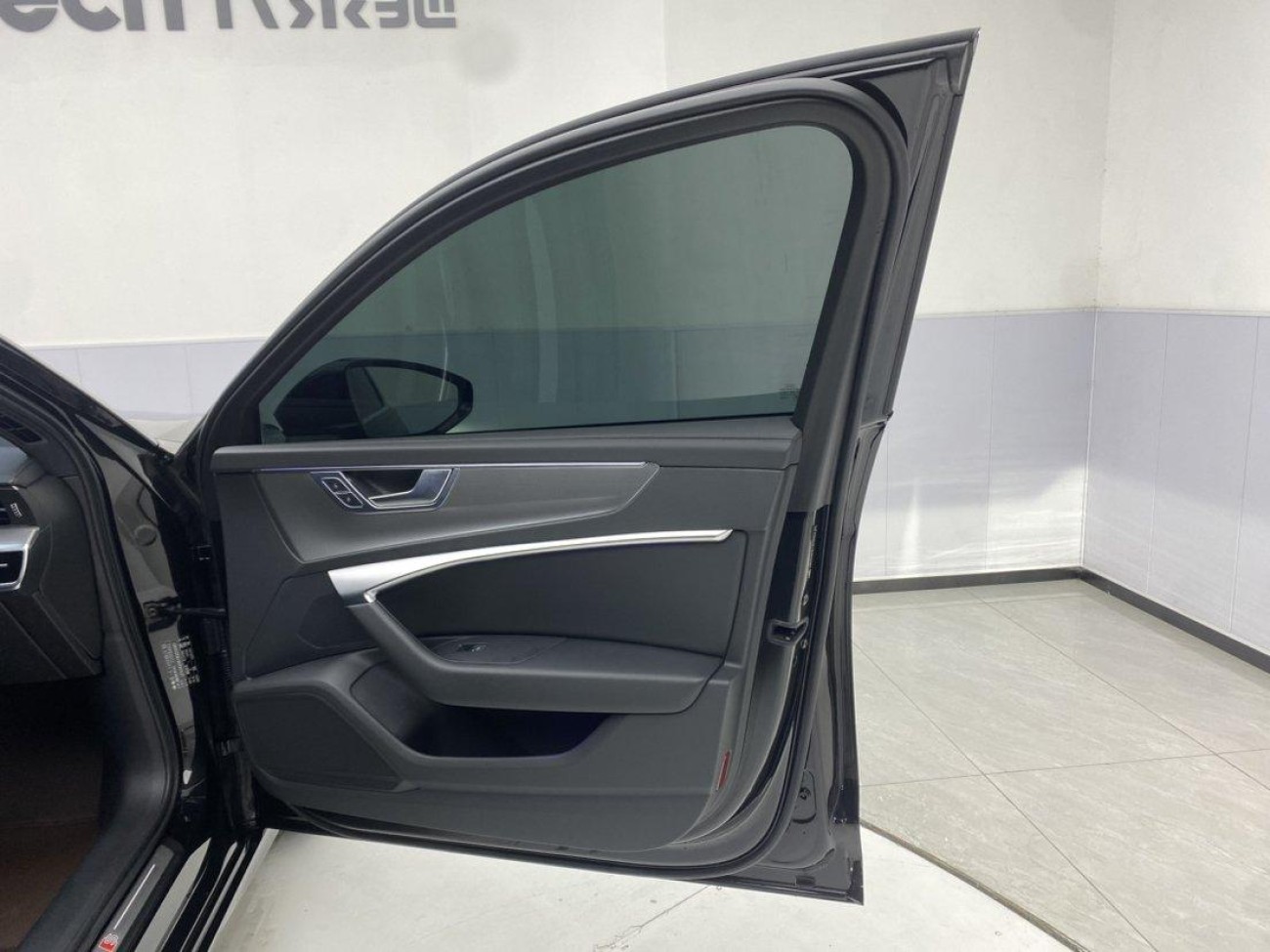 Audi A6L 45 TFSI 2025