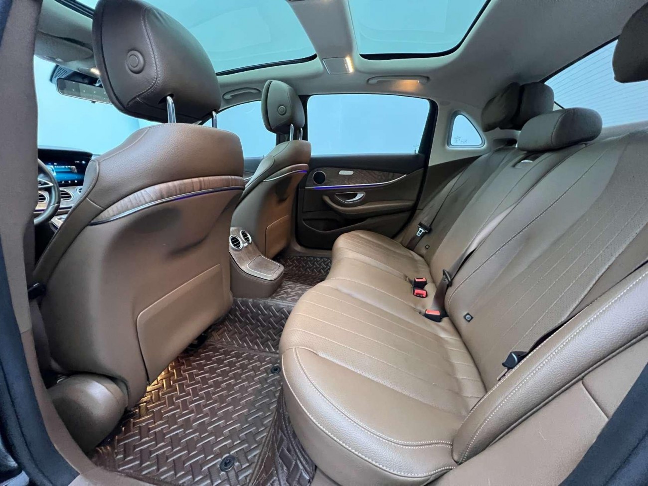 Mercedes-Benz E 260 L 2022