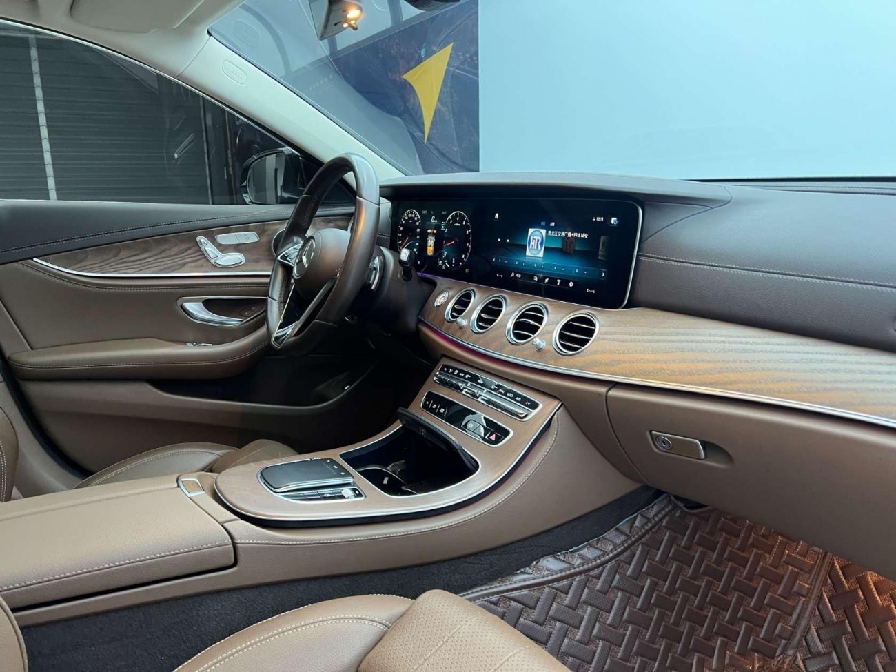 Mercedes-Benz E 260 L 2022