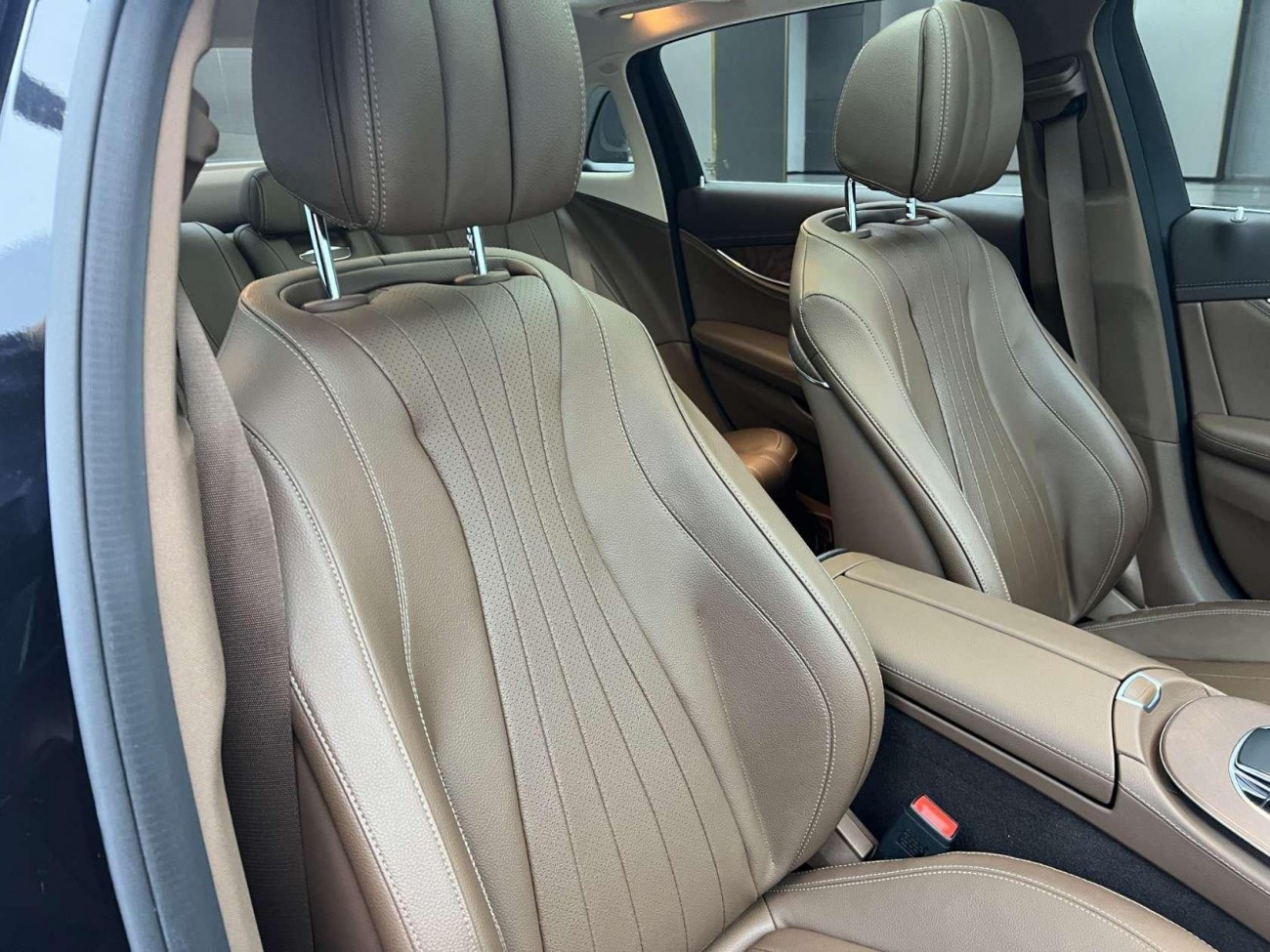 Mercedes-Benz E 260 L 2022