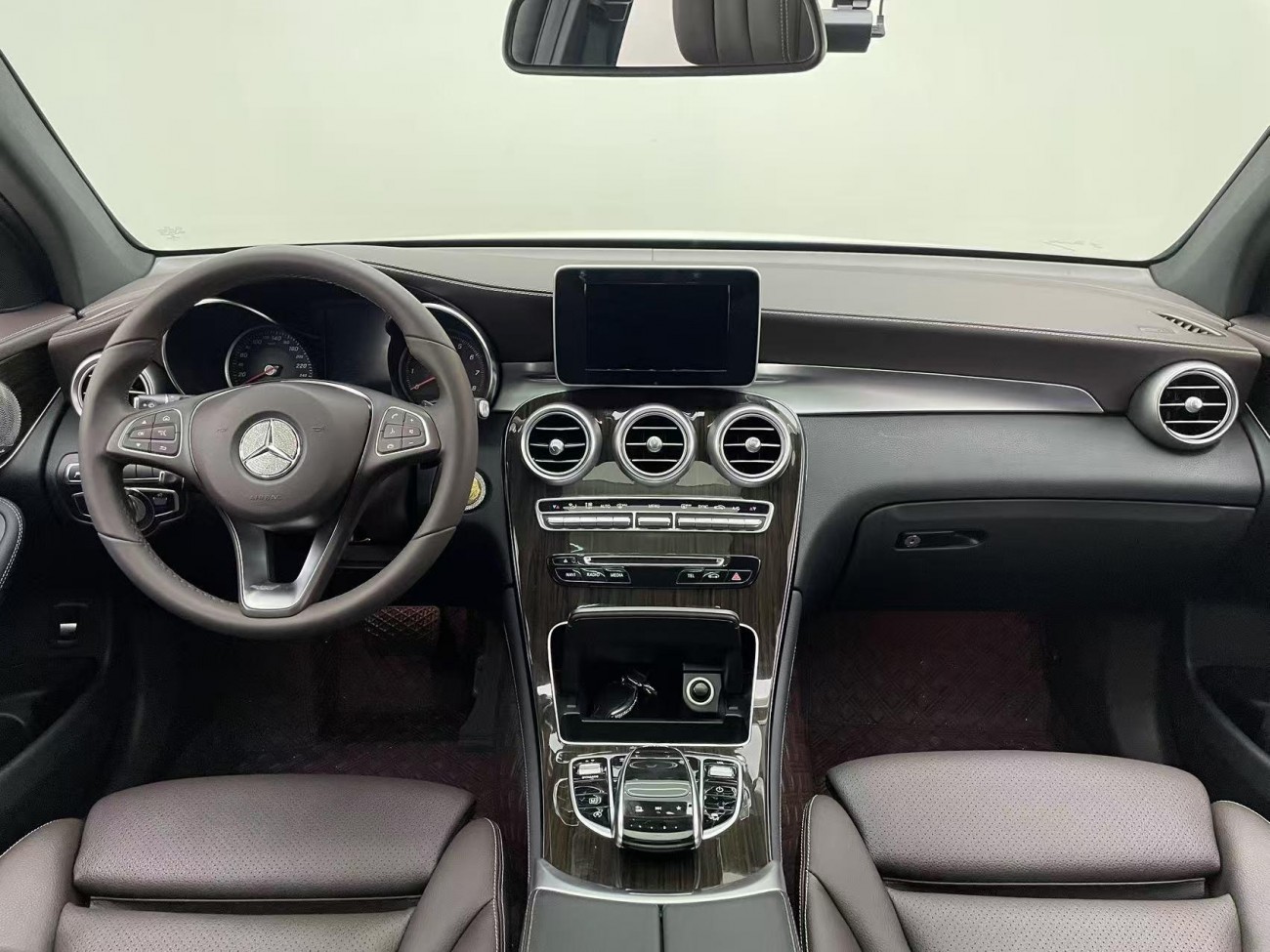 Mercedes-Benz GLC 260 4MATIC 2018