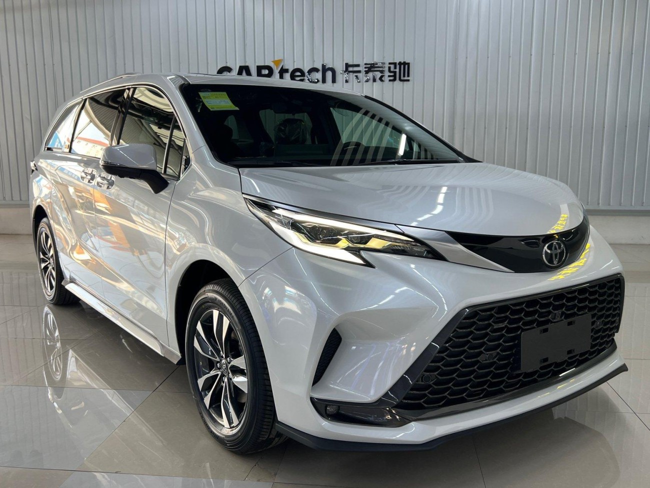 Toyota Granvia 2026
