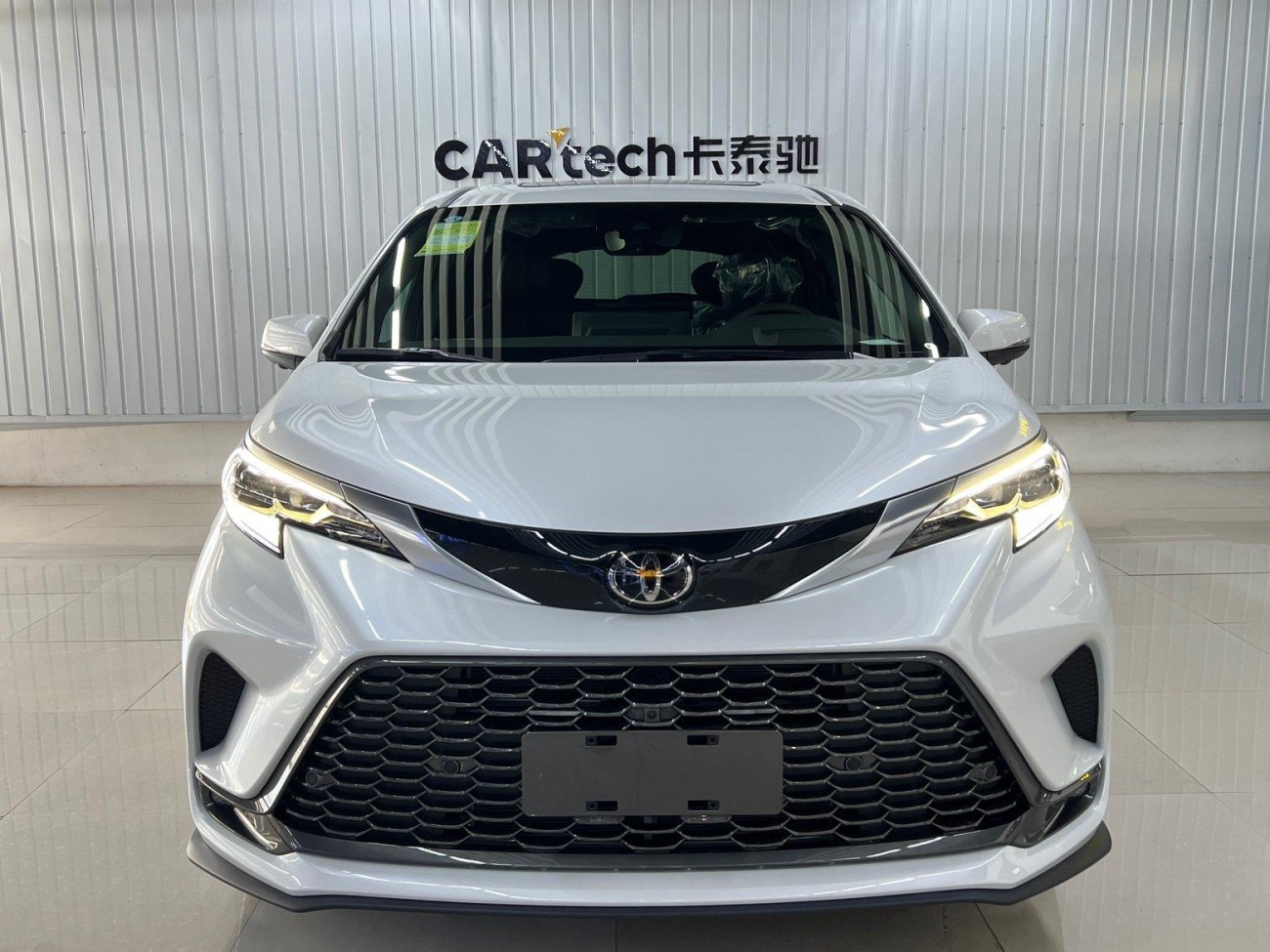 Toyota Granvia 2026