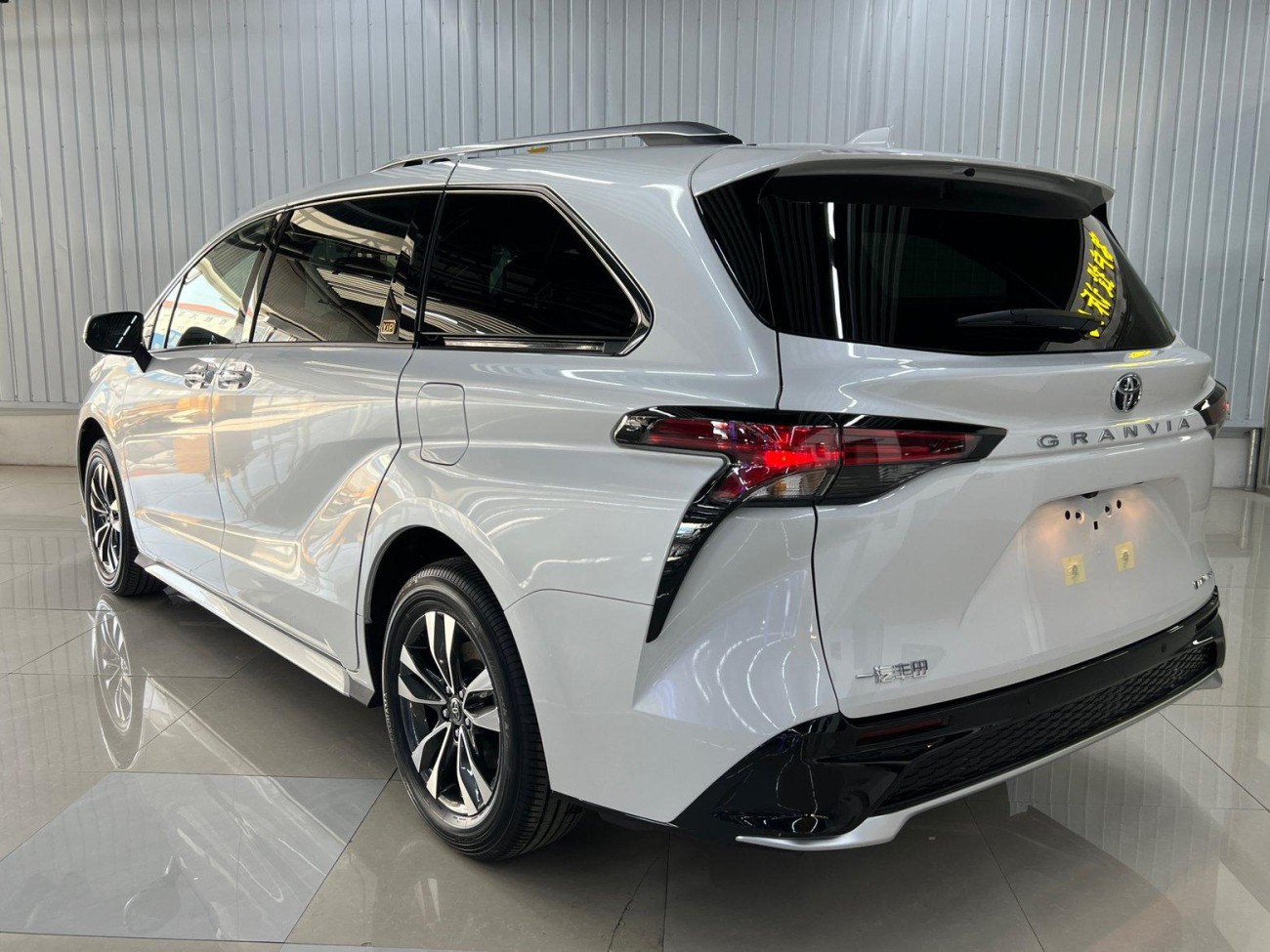Toyota Granvia 2026