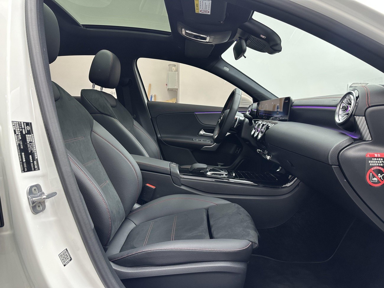 Mercedes-Benz A 200 L 2024