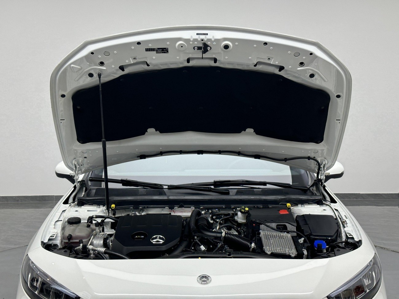 Mercedes-Benz A 200 L 2024