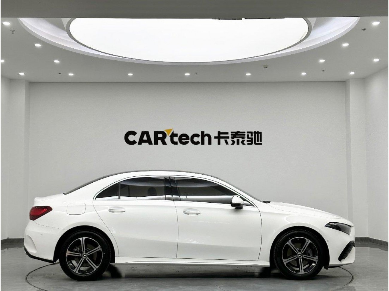 Mercedes-Benz A 200 L 2024