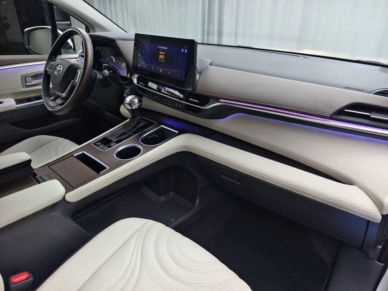Toyota Sienna 2024