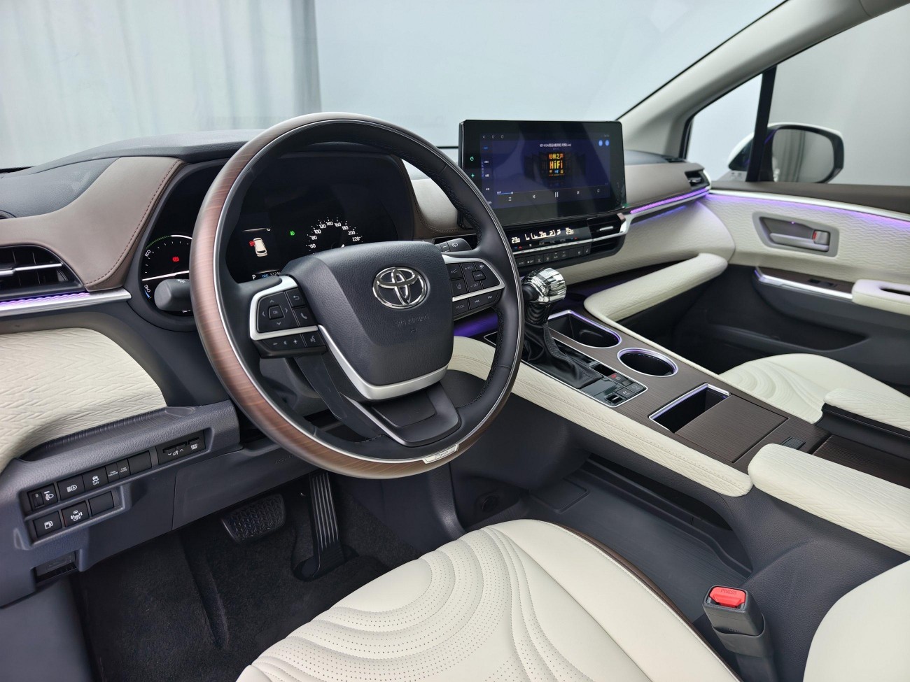 Toyota Sienna 2024