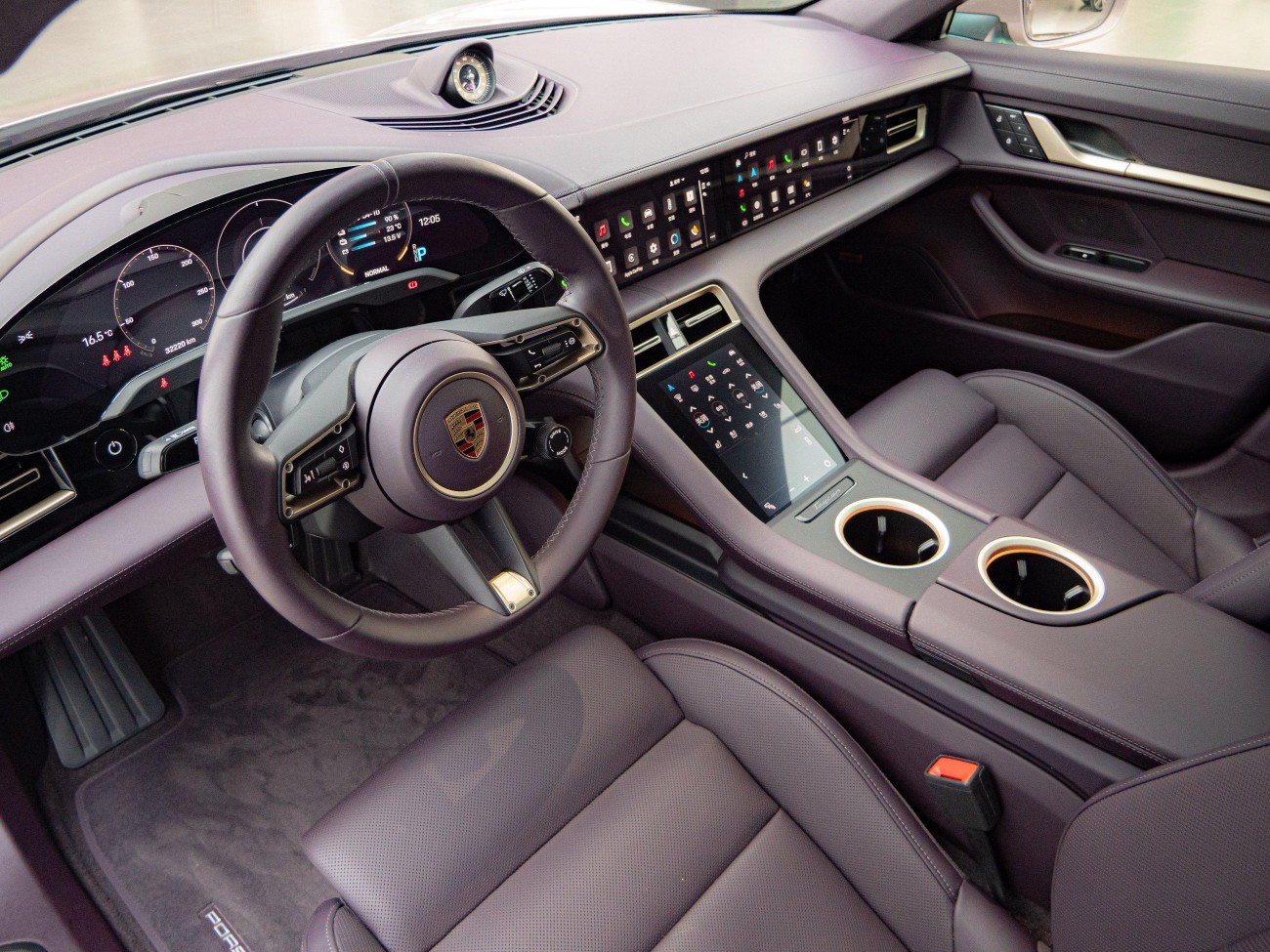 Porsche Taycan 2023