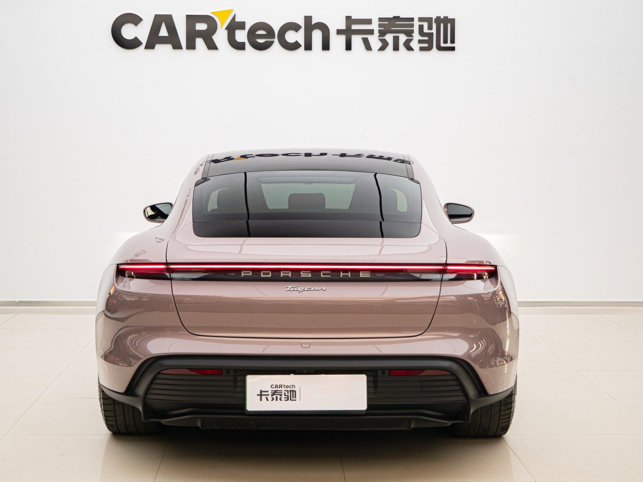 Porsche Taycan 2023