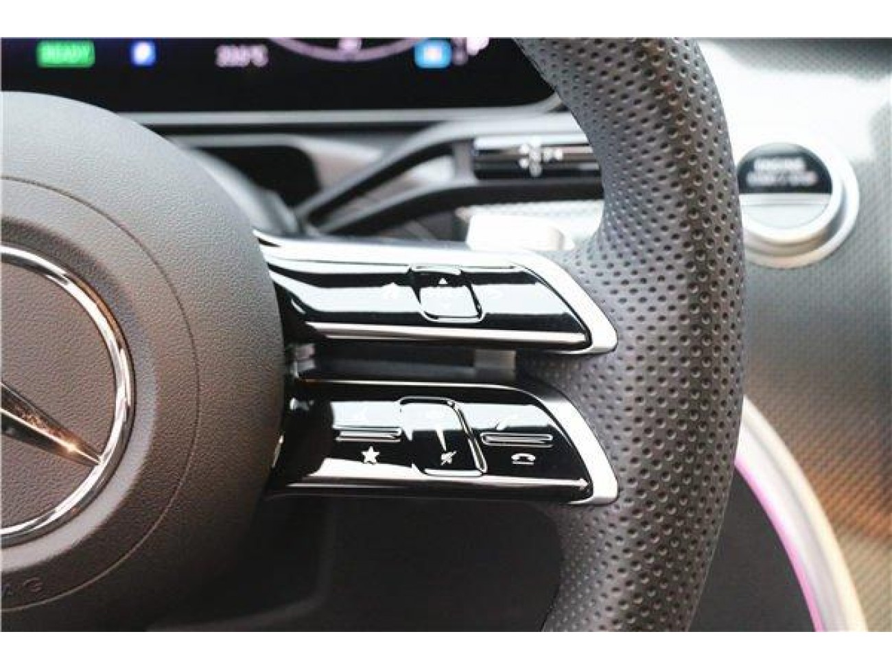 Mercedes-Benz C 350 e 2024