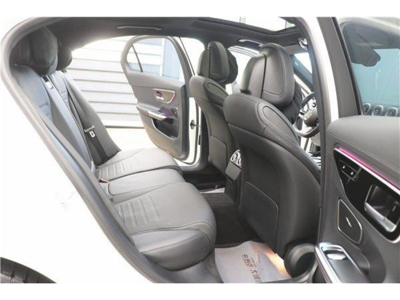 Mercedes-Benz C 350 e 2024