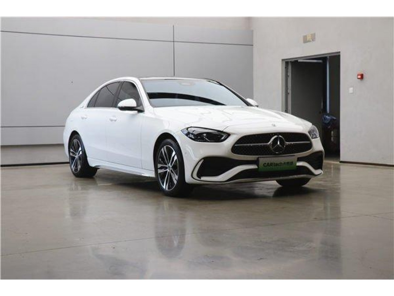 Mercedes-Benz C 350 e 2024