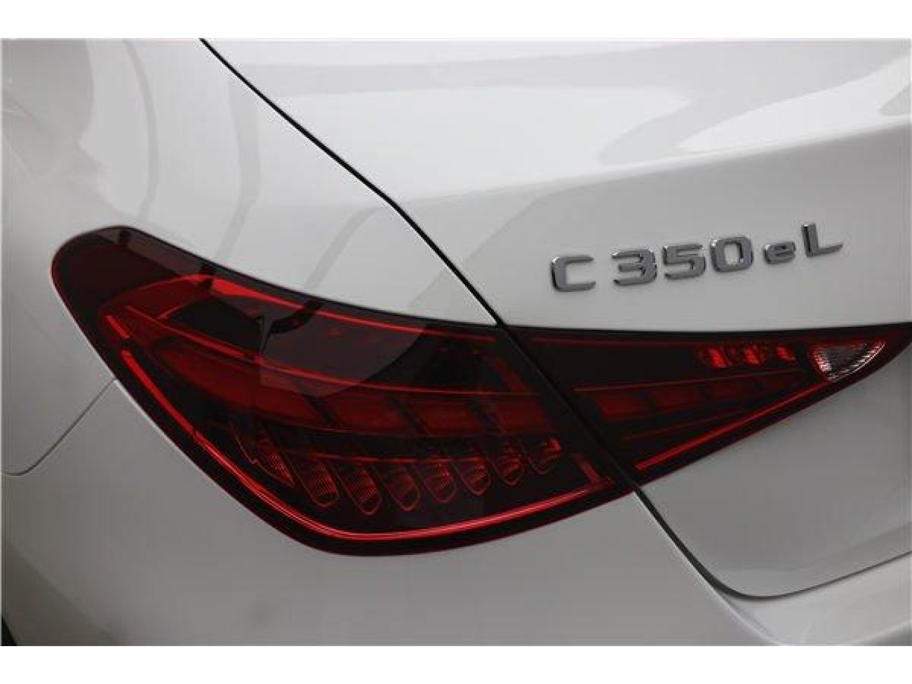 Mercedes-Benz C 350 e 2024