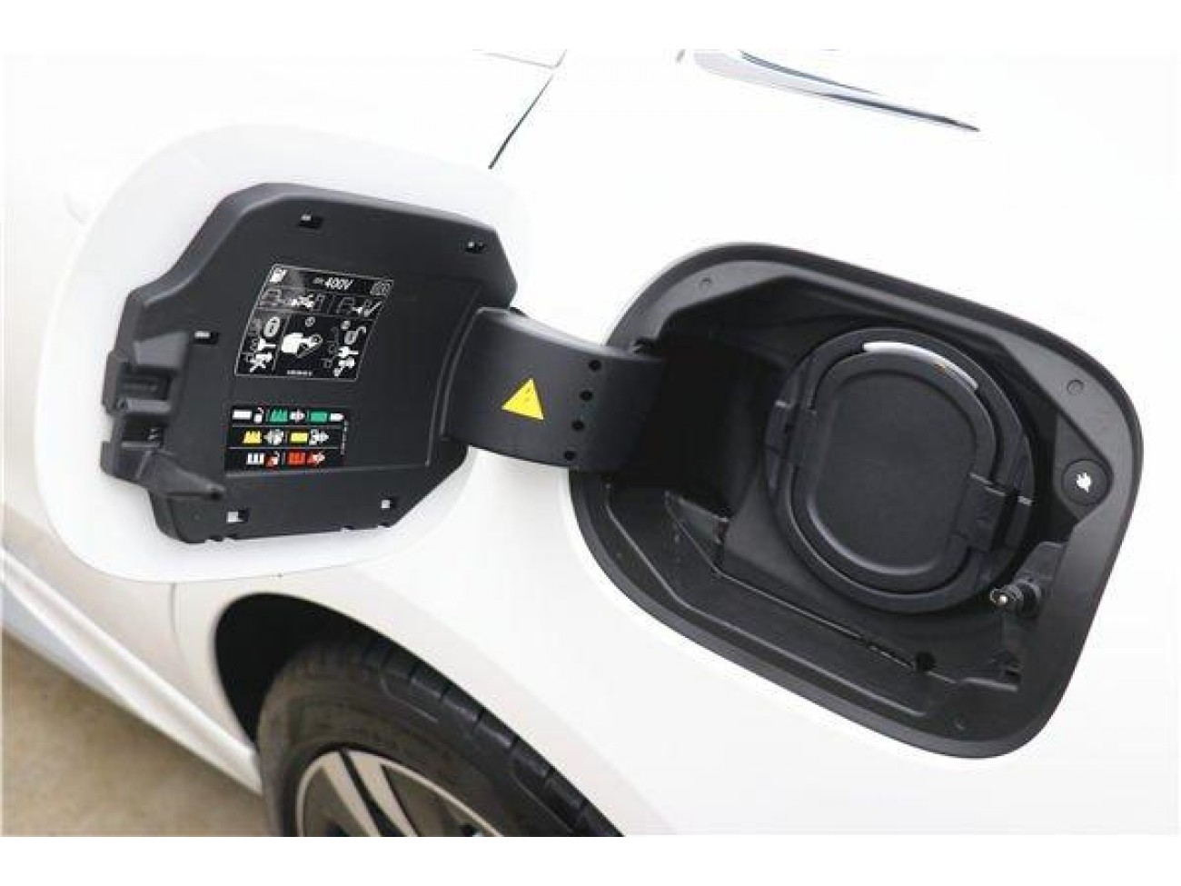 Mercedes-Benz C 350 e 2024