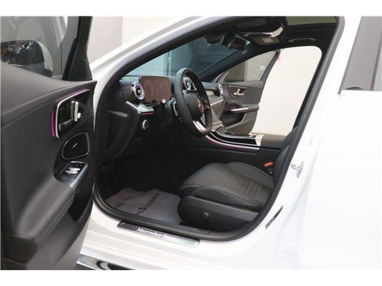 Mercedes-Benz C 350 e 2024