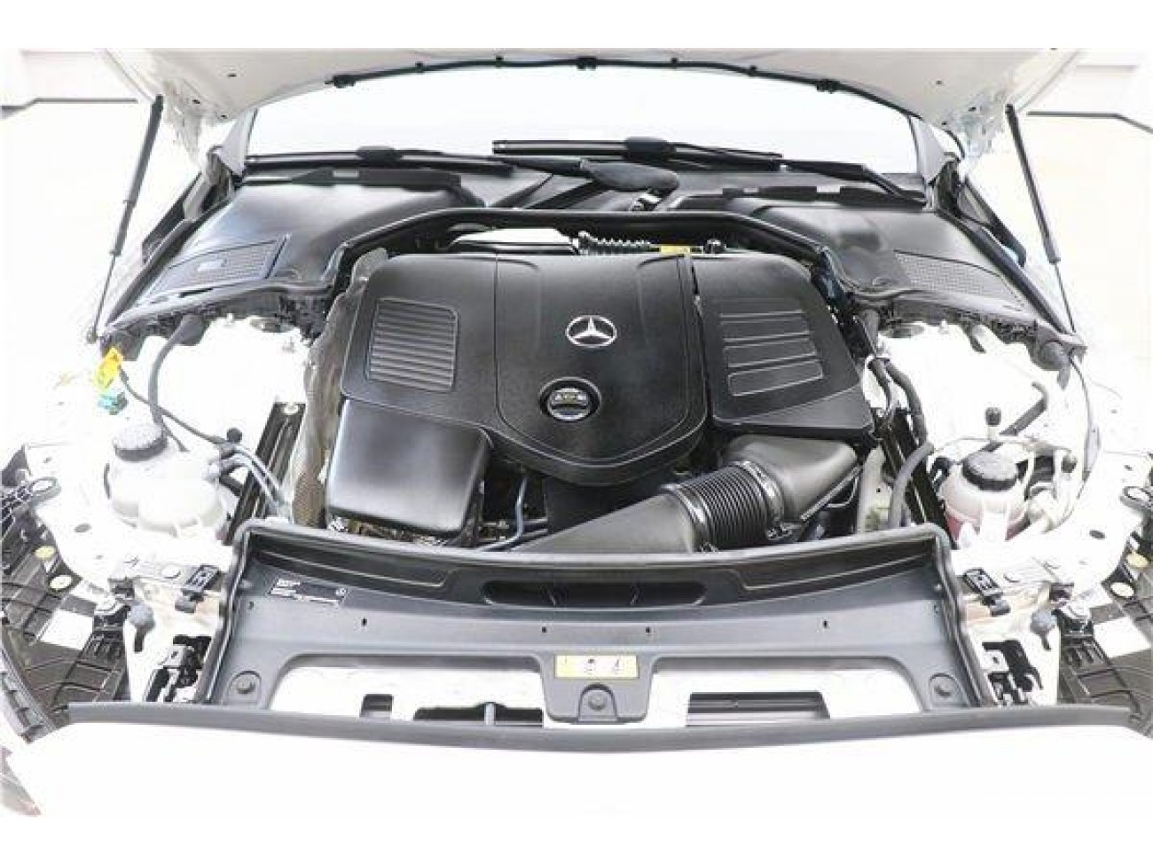 Mercedes-Benz C 350 e 2024