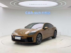 Porsche Panamera 2024