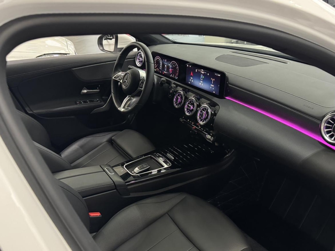 Mercedes-Benz A 180 L 2024