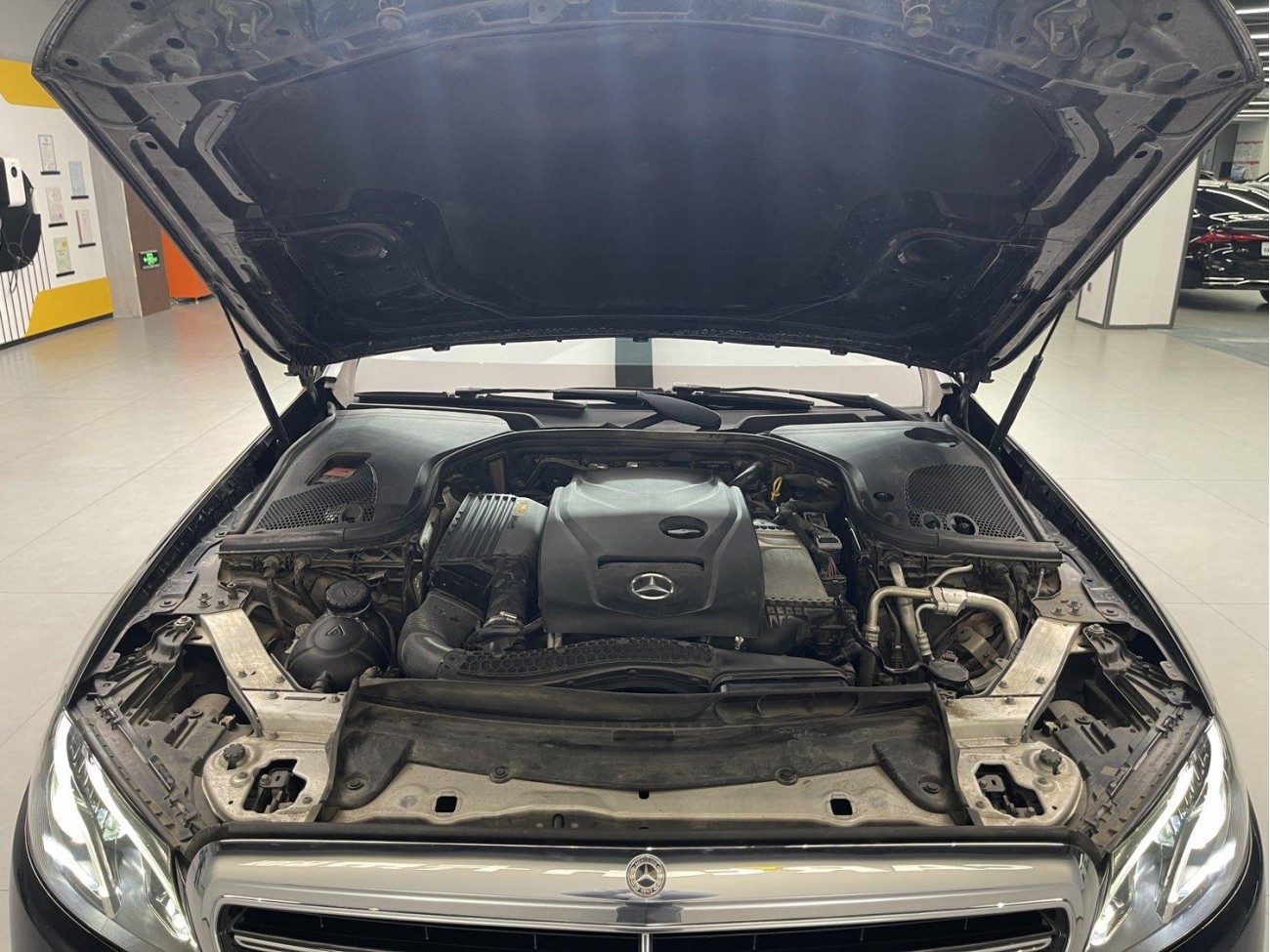 Mercedes-Benz E 200 L 2018