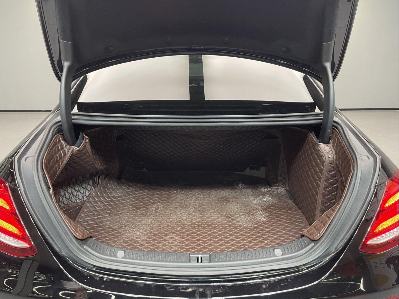 Mercedes-Benz E 200 L 2018