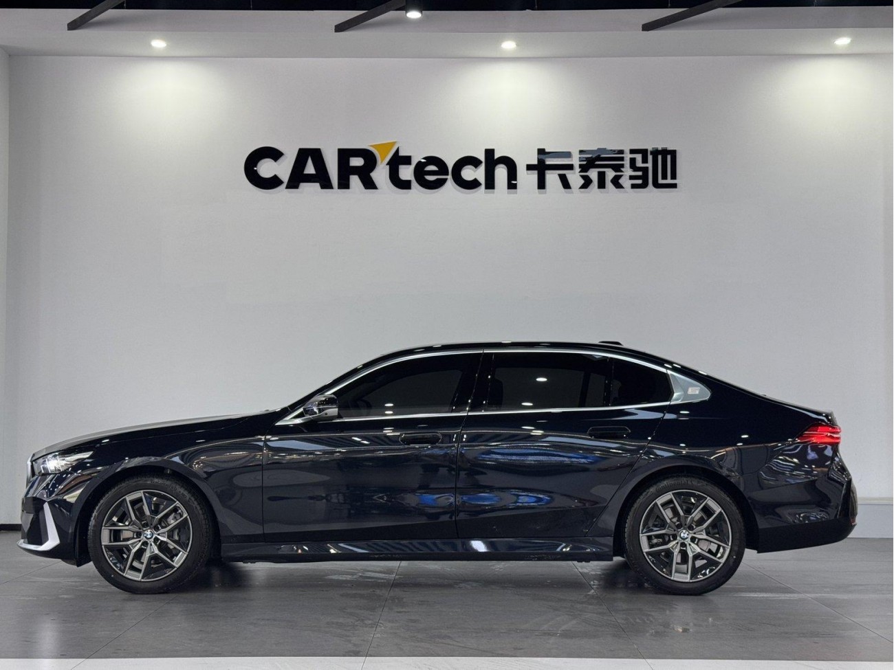 BMW 530Li 2024
