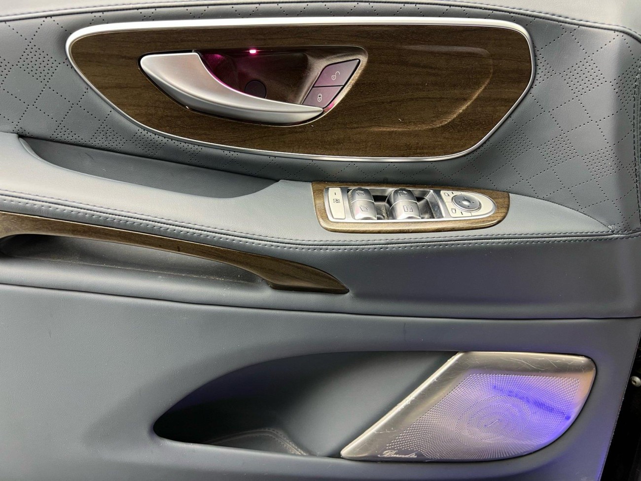 Mercedes-Benz 2021 2022